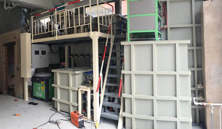 jk黑色丝袜美女被网站