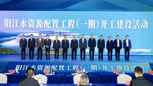 jk黑色丝袜美女被网站