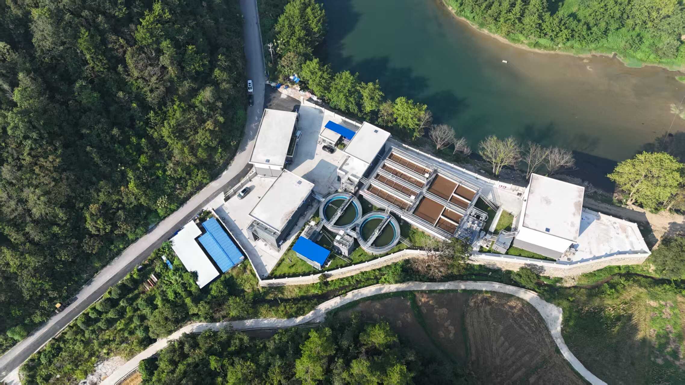 jk黑色丝袜美女被网站